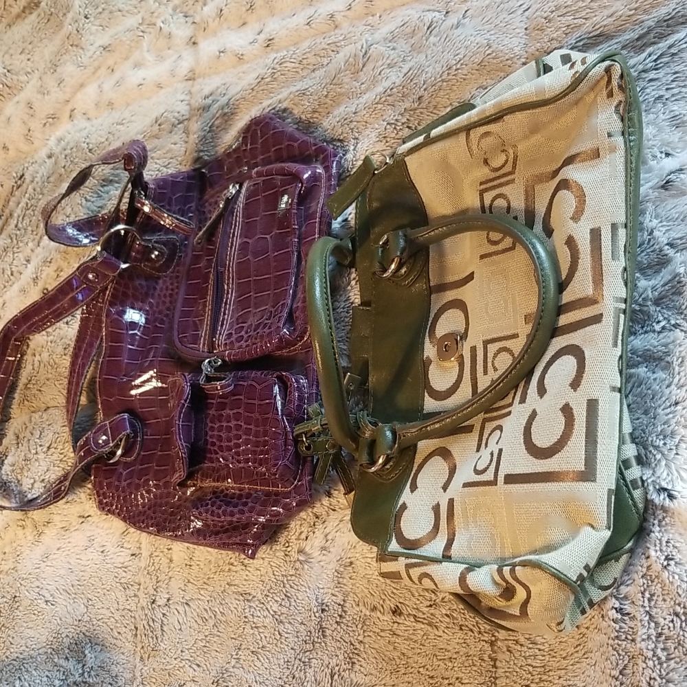 Liz Claiborne Green / Tan